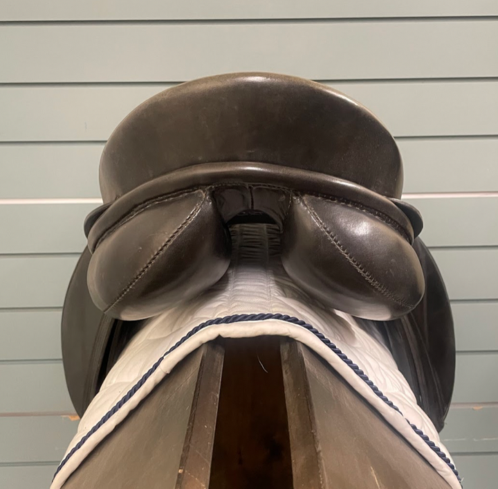 KN - DRESSAGE SADDLE – Baker's Saddlery